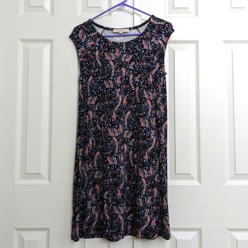 LOFT Cap Sleeve Floral Swing Dress EUC